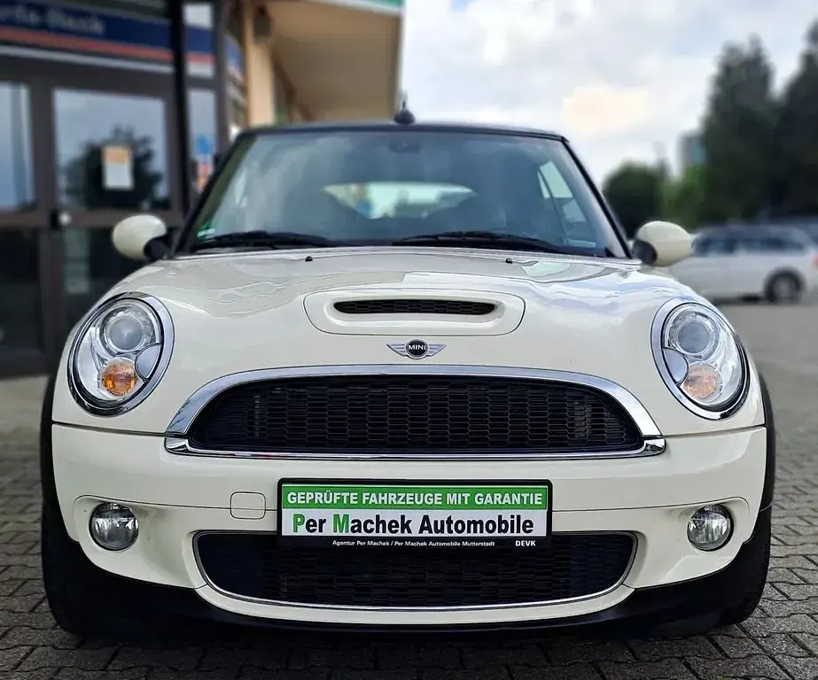 Usata Mini Cooper S Cabriolet 174 CV (127 kW) 2009 Bianco Cabrio