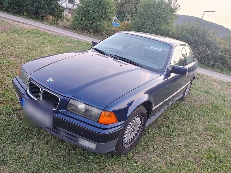 Blau Gebraucht 1992 BMW 320 Coupé | 4.250 € - Bild 1/4