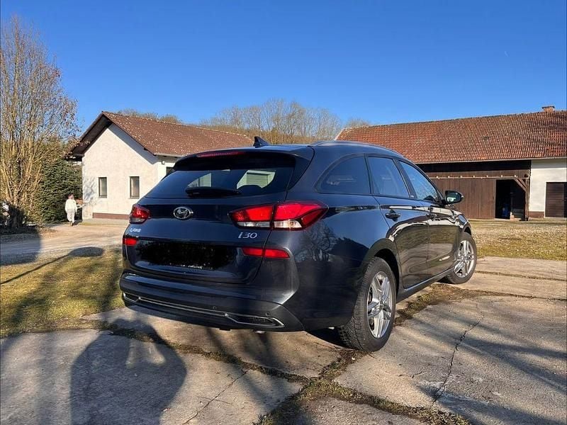 Gebraucht Hyundai i30 159 PS (116 kW) 2021 Grau Kombi