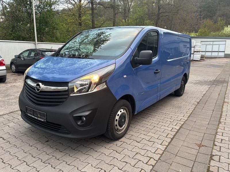 Gebraucht Opel Vivaro 140 PS (102 kW) 2014 Blau Van / Kleinbus
