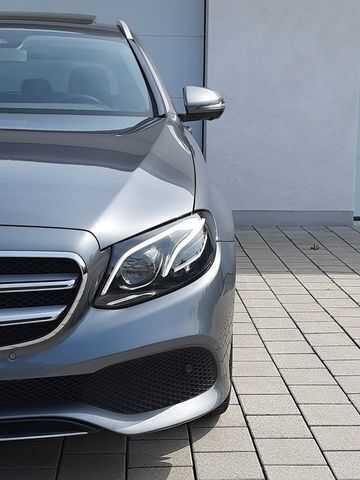 Selenitgrau metalliclack Gebraucht 2018 Mercedes E350 Avantgarde Kombi | 25.999 € (Etwas zu teuer) - Bild 1/4