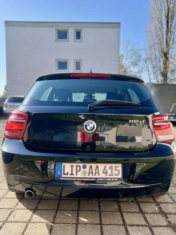 Gebraucht BMW 116 116 PS (85 kW) 2012 Schwarz Kleinwagen