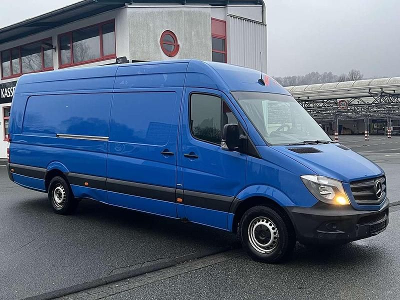Gebraucht Mercedes Sprinter 163 PS (119 kW) 2016 Blau Van