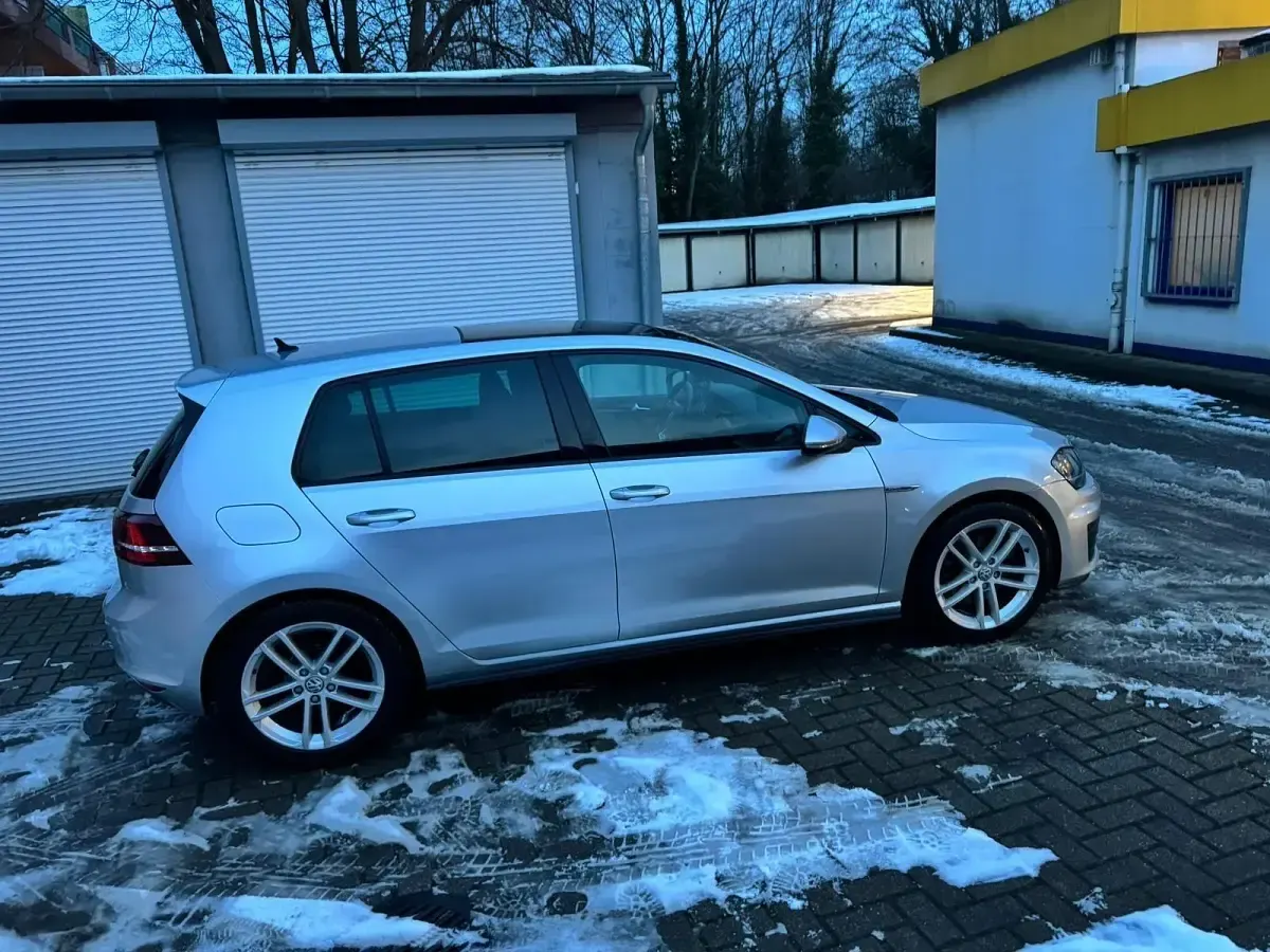 Gebraucht VW Golf VII GTD 184 PS (135 kW) 2015 Grau Limousine
