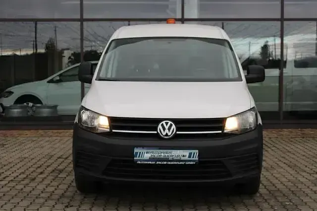 Gebraucht VW Caddy Maxi 125 PS (91 kW) 2019 Weiß Van / Kleinbus
