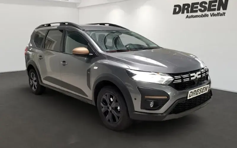 Neu Dacia Jogger Extreme 141 PS (103 kW) 2025 Grau Van / Kleinbus