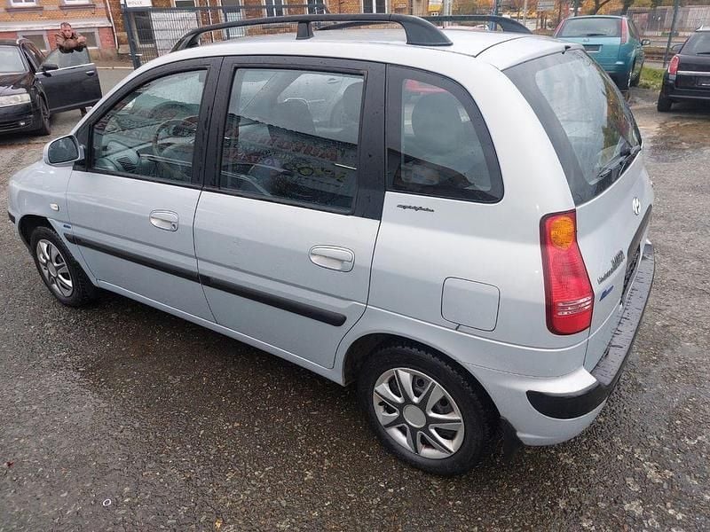 Gebraucht Hyundai Matrix Edition+ 103 PS (75 kW) 2003 Silber Van / Kleinbus