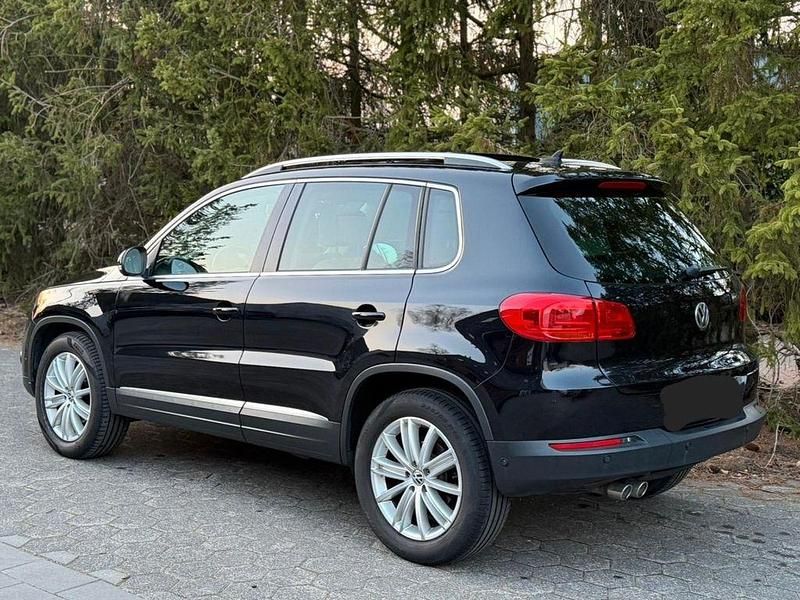 Gebraucht VW Tiguan Style 170 PS (125 kW) 2012 Schwarz SUV