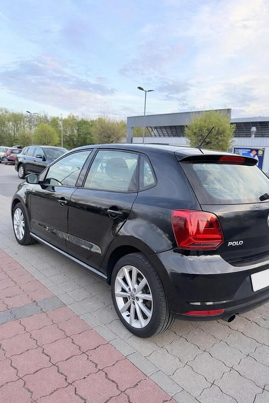 Gebraucht VW Polo 90 PS (66 kW) 2016 Schwarz Kleinwagen