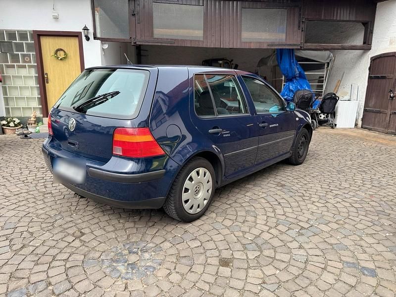 Gebraucht VW Golf IV 110 PS (80 kW) 2000 Blau Limousine