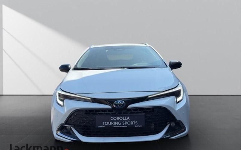 Neu Toyota Corolla 178 PS (130 kW) 2026 Weiß Kombi