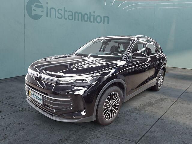Schwarz Gebraucht 2024 VW Tiguan Life SUV | 38.490 € (Etwas zu teuer) - Bild 1/2