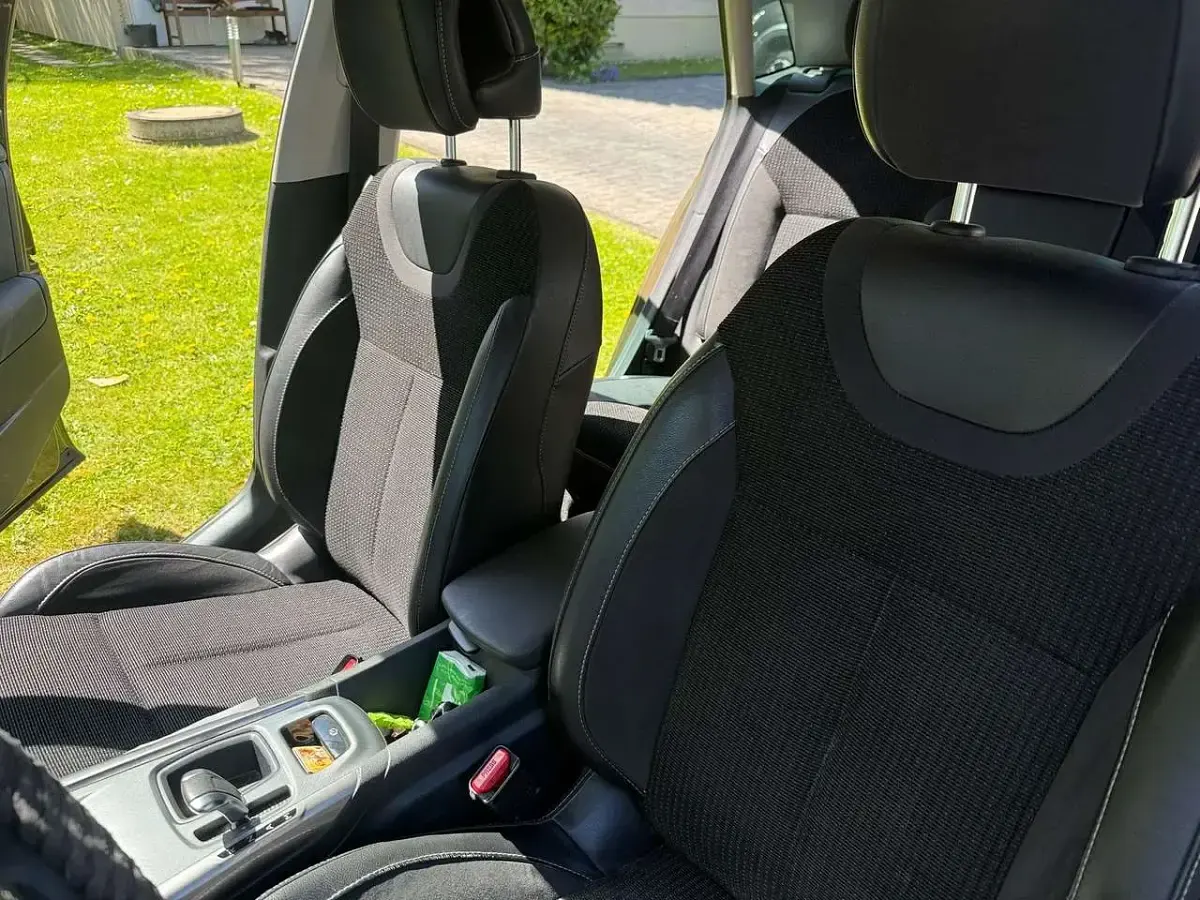 Gebraucht Citroën C4 Exclusive 156 PS (114 kW) 2010 Braun Limousine