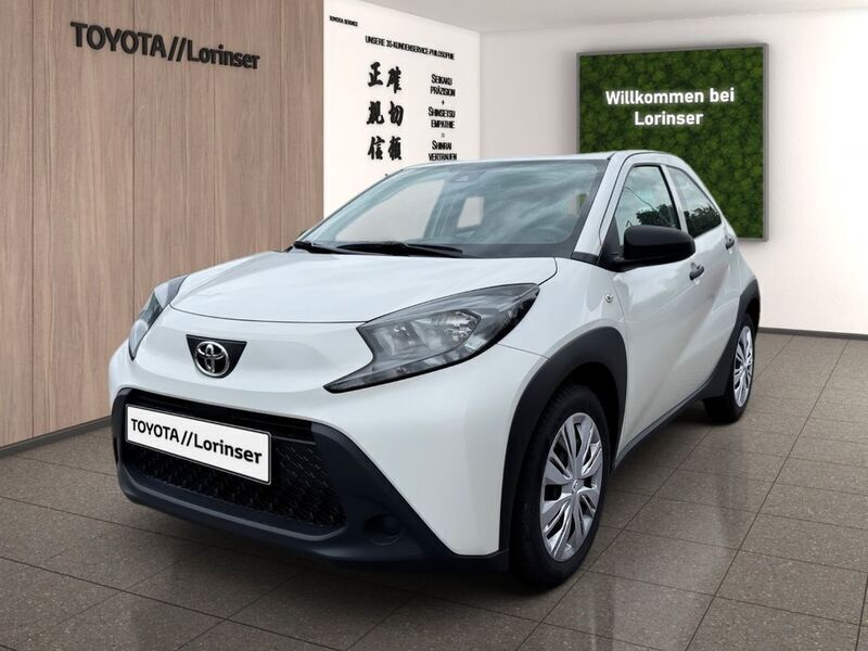 Weiß Gebraucht 2022 Toyota Aygo Kleinwagen | 13.990 € (Fairer Preis) - Bild 1/4