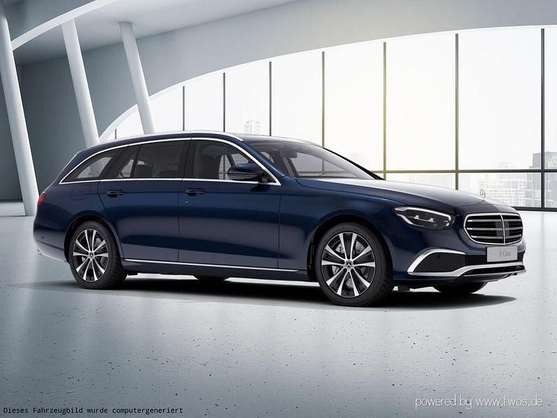 Gebraucht Mercedes E400 Avantgarde 330 PS (242 kW) 2022 Metalliclack nautikblau Kombi