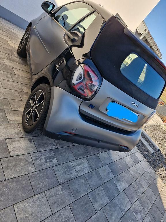 Gebraucht Smart ForTwo Electric Drive 60 kW (82 PS) 2020 Silber Cabrio