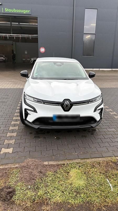 Gebraucht Renault Megane E-Tech Evolution 96 kW (131 PS) 2022 Weiß Limousine