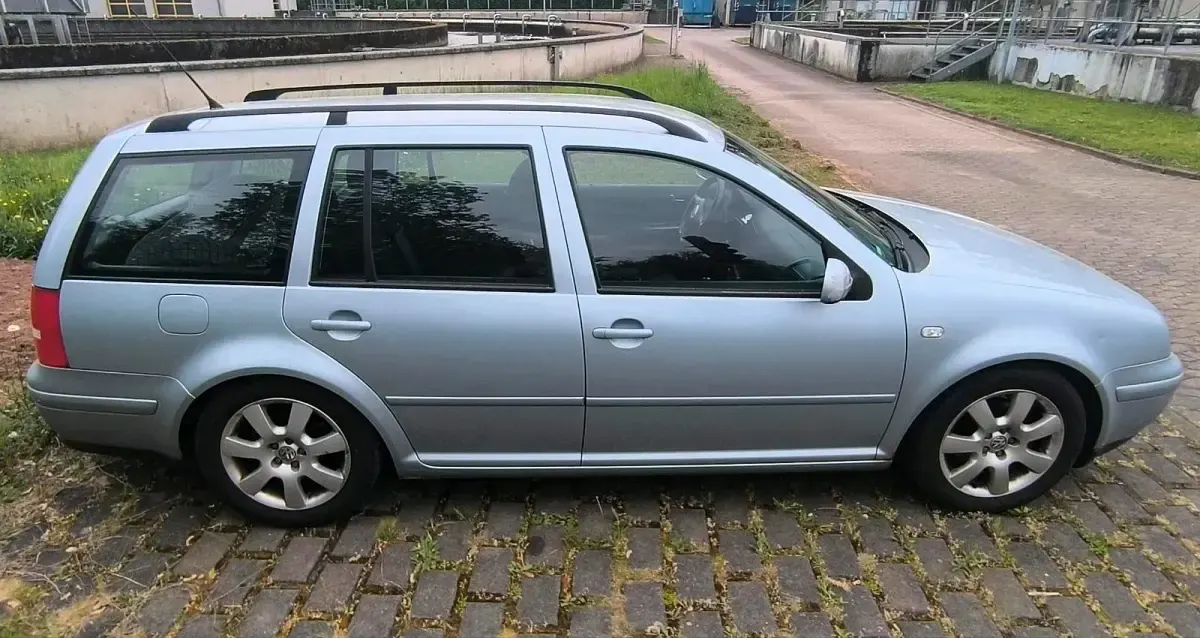 Gebraucht VW Golf IV Edition 105 PS (77 kW) 2003 Silber Kombi