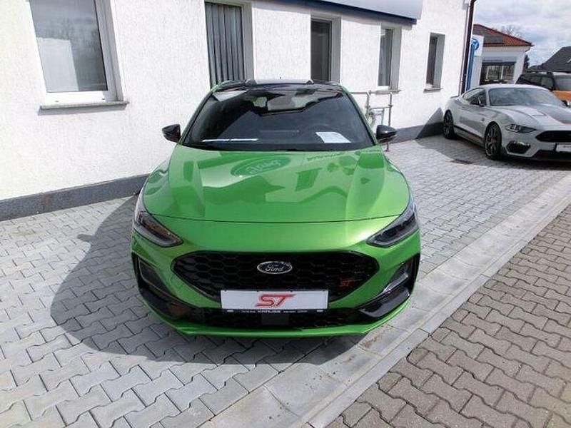 Gebraucht Ford Focus ST 280 PS (205 kW) 2023 Mean green Coupé