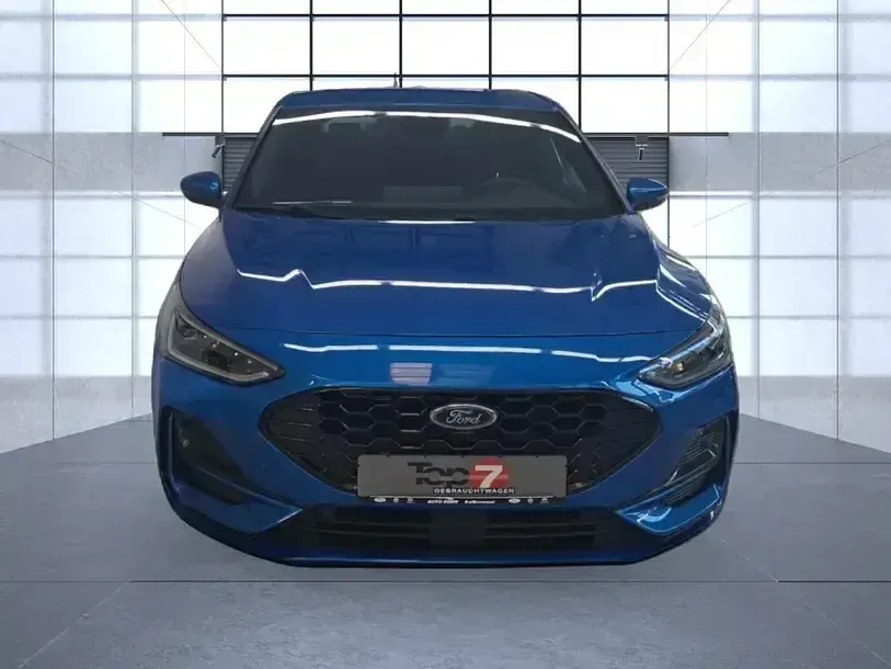 Gebraucht Ford Focus ST-Line X 120 PS (88 kW) 2022 Dynamicblau (metallic) Limousine