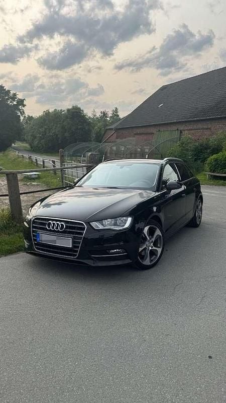Gebraucht 2013 Audi A3 Sportback Ambition Kombi | 11.899 € (Guter Preis) - Bild 1/4