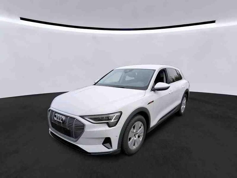 Gebraucht Audi e-tron Ambiente 230 kW (313 PS) 2022 Weiß SUV