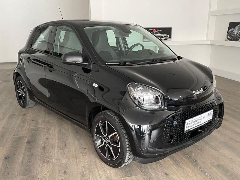 Schwarz Gebraucht 2020 Smart ForFour Electric Drive Kleinwagen | 8.990 € (Guter Preis) - Bild 1/4