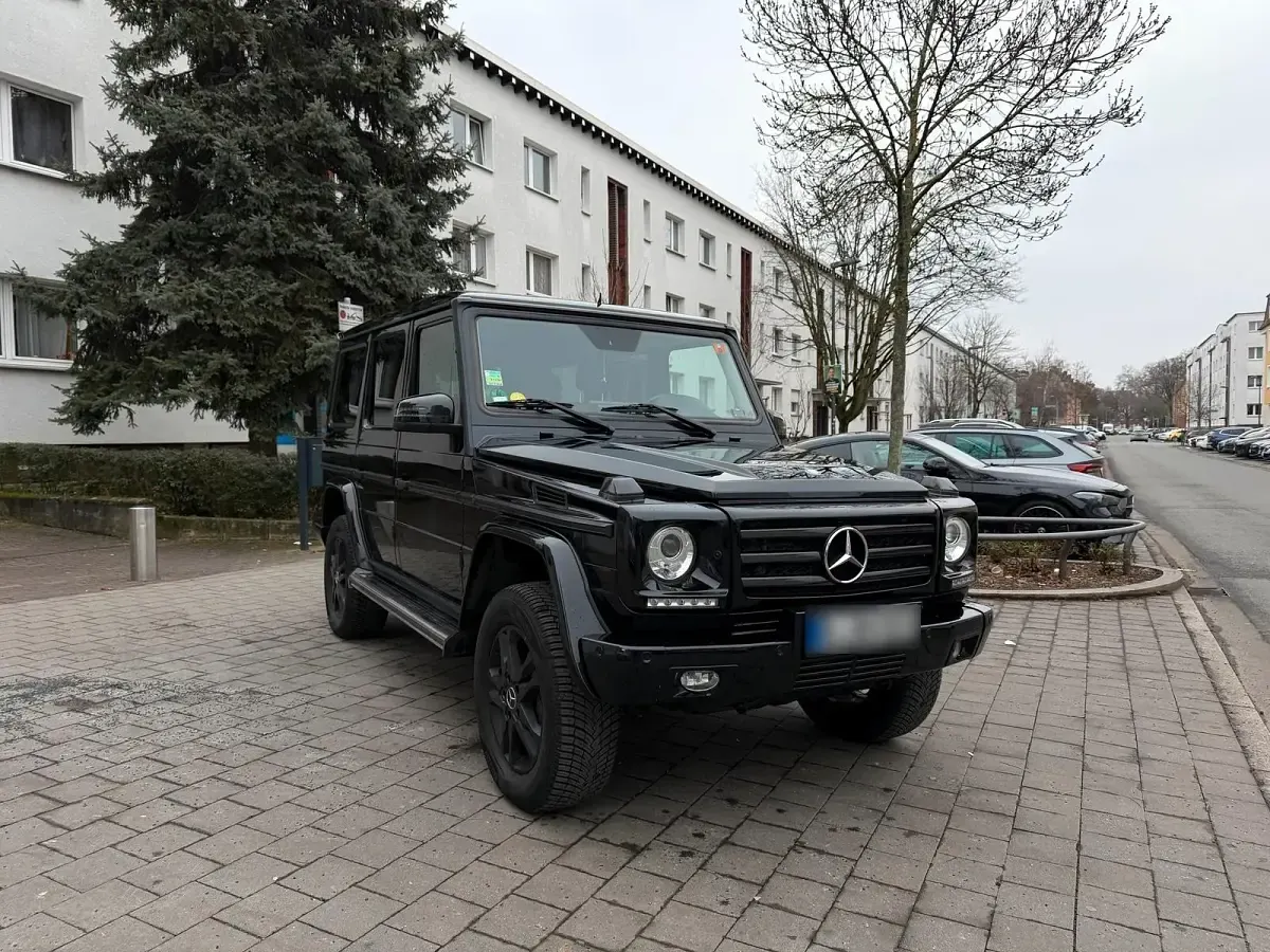 Gebraucht Mercedes G350 211 PS (155 kW) 2012 Schwarz SUV