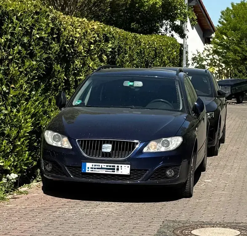 Second-hand Seat Exeo Style 170 CP (125 kW) 2011 Albastru Break
