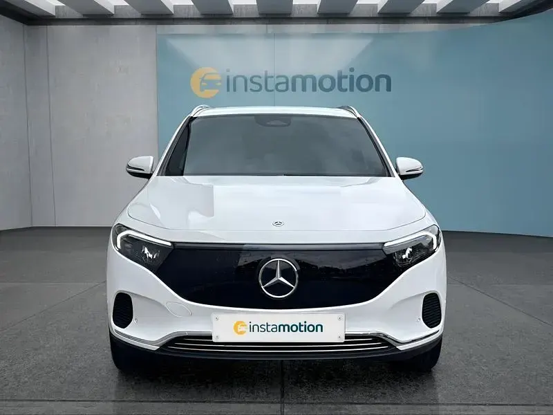 Gebraucht Mercedes EQA250 139 kW (190 PS) 2025 Weiß SUV