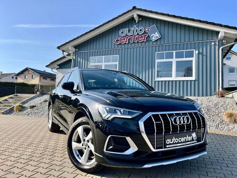 Mythosschwarz metallic Gebraucht 2019 Audi Q3 S-Line SUV | 25.480 € (Guter Preis) - Bild 1/4