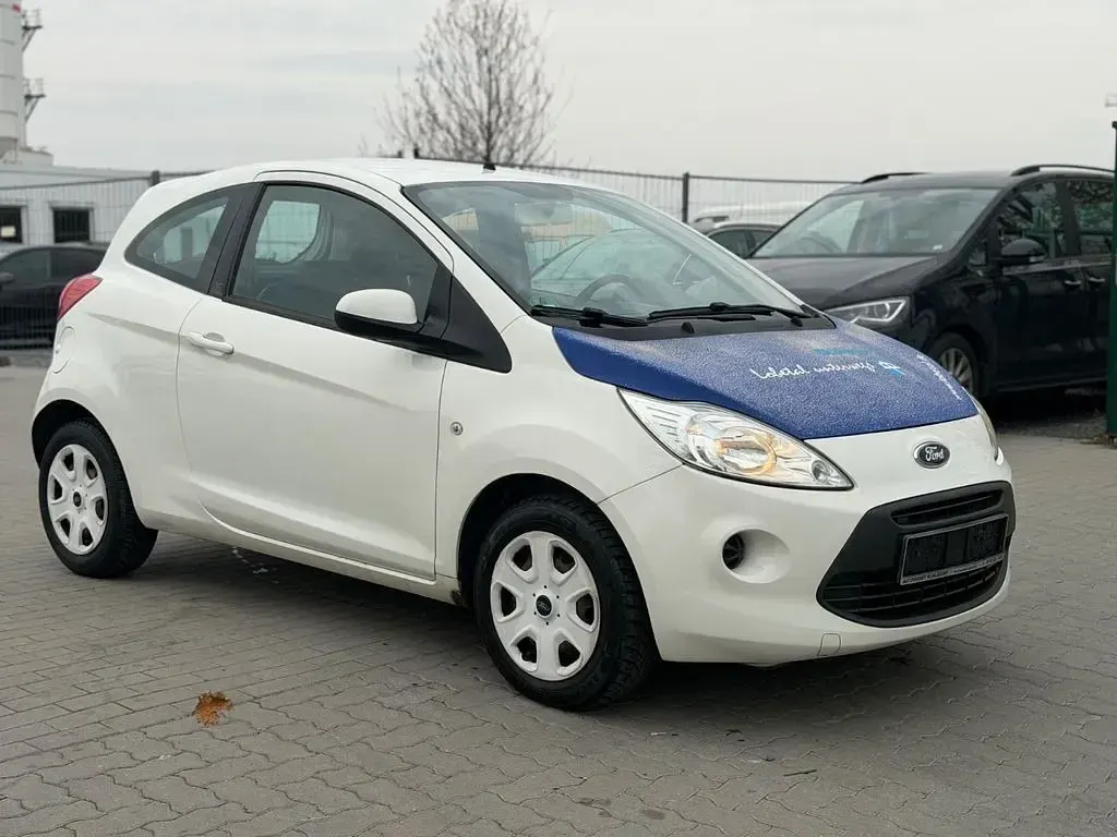 Gebraucht Ford Ka Trend 69 PS (50 kW) 2014 Weiß Kleinwagen