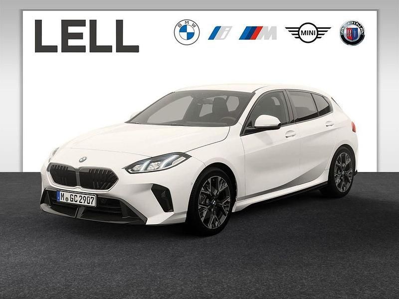 Weiß Neu 2025 BMW 120 M Sport Kleinwagen | 33.290 € (Superpreis) - Bild 1/4
