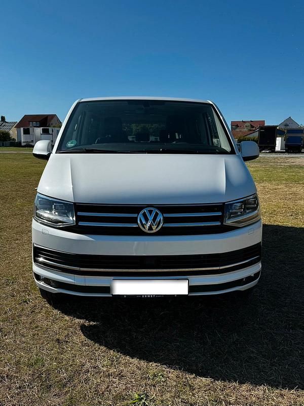 Weiß Gebraucht 2016 VW T6 Highline Van | 29.990 € (Superpreis) - Bild 1/4