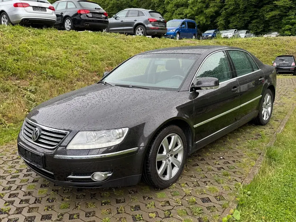 Gebraucht VW Phaeton 239 PS (175 kW) 2010 Braun Limousine