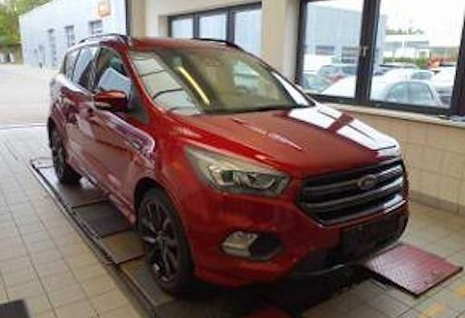 Gebraucht Ford Kuga ST-Line 150 PS (110 kW) 2018 Rot SUV