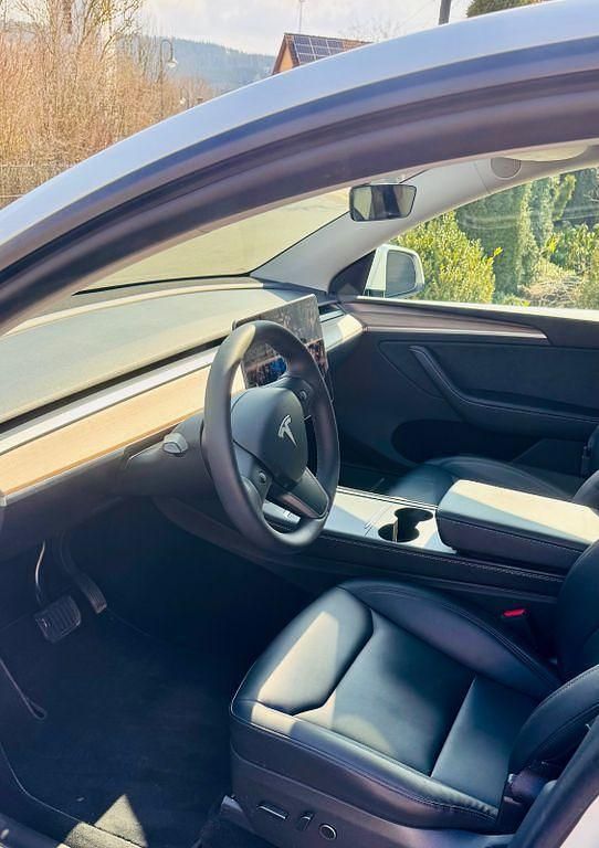 Gebraucht Tesla Model Y Standard Range 216 kW (295 PS) 2023 Weiß SUV