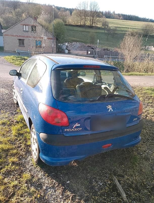 Gebraucht Peugeot 206 60 PS (44 kW) 2004 Blau Kleinwagen