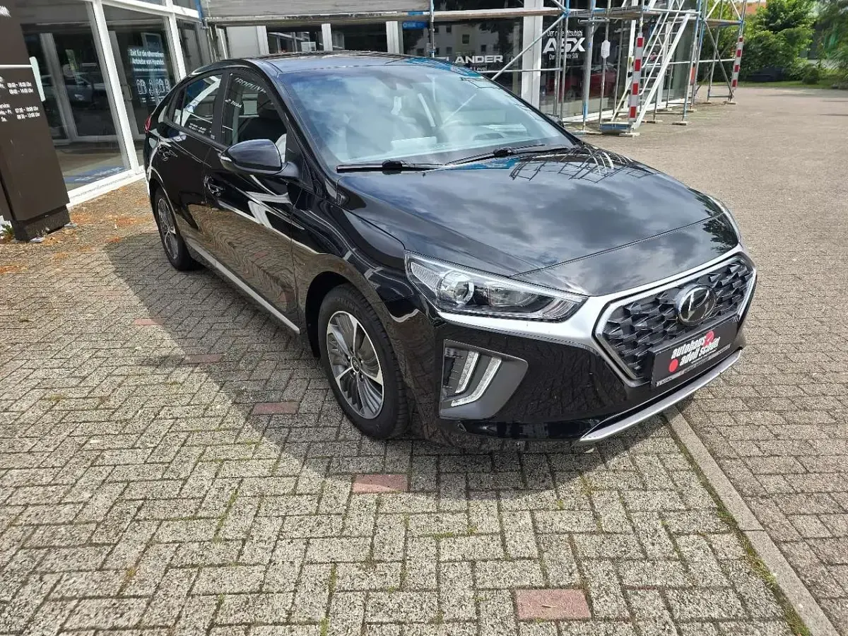 Gebraucht Hyundai Ioniq 141 PS (103 kW) 2021 Schwarz Kleinwagen