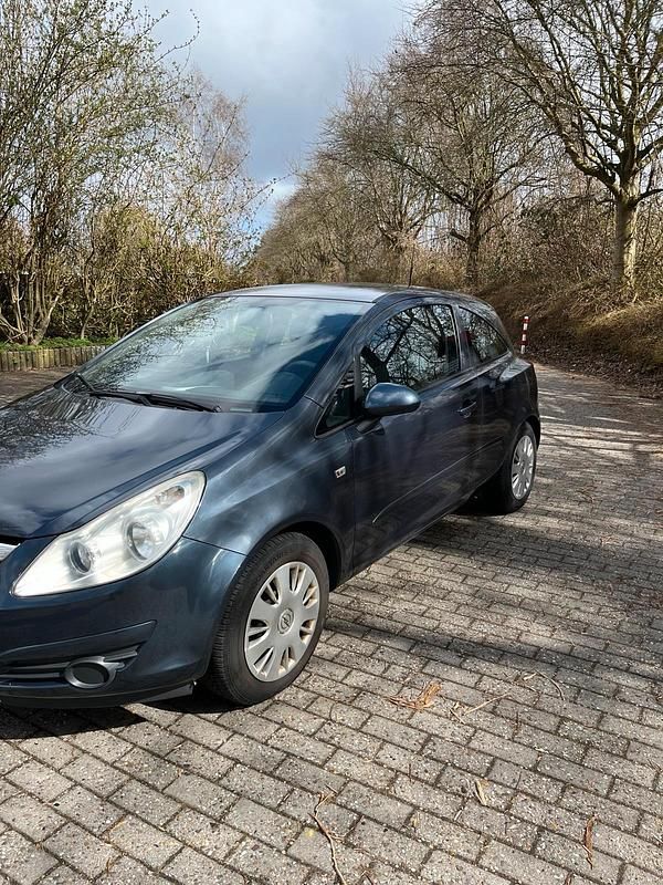 Gebraucht Opel Corsa 60 PS (44 kW) 2007 Andere farben Kleinwagen