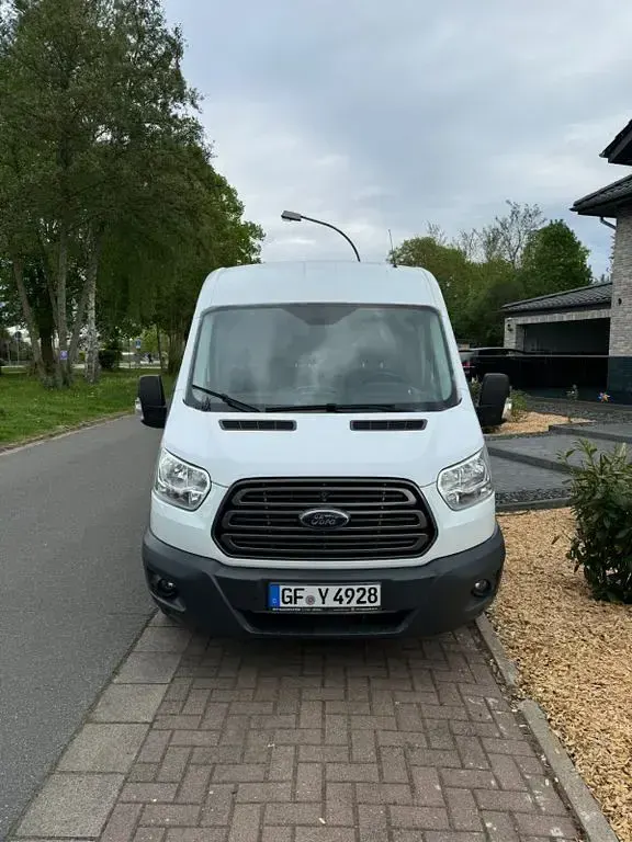 Gebraucht Ford Transit 131 PS (96 kW) 2017 Weiß Van / Kleinbus