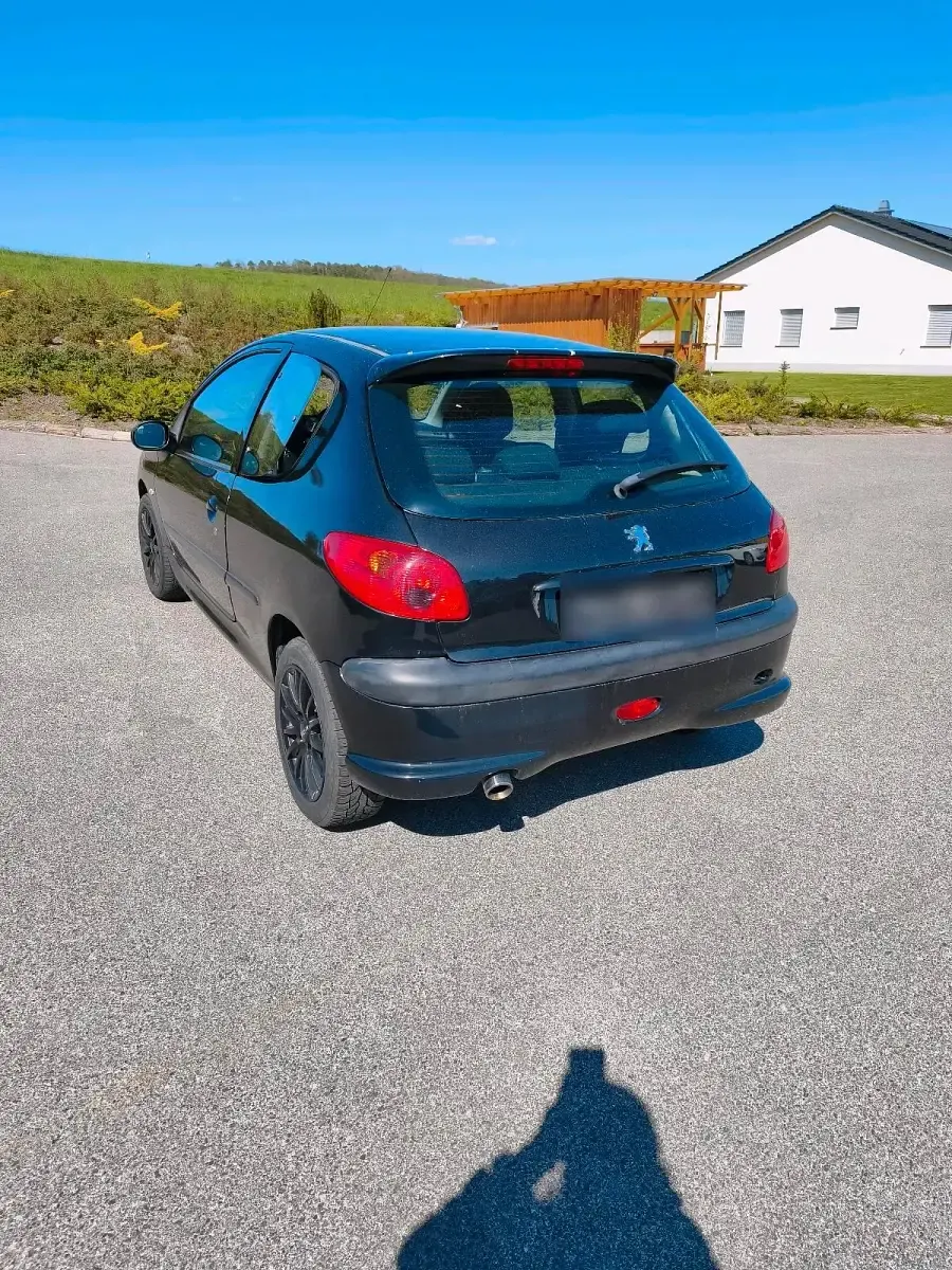 Gebraucht Peugeot 206 75 PS (55 kW) 2005 Schwarz Kleinwagen
