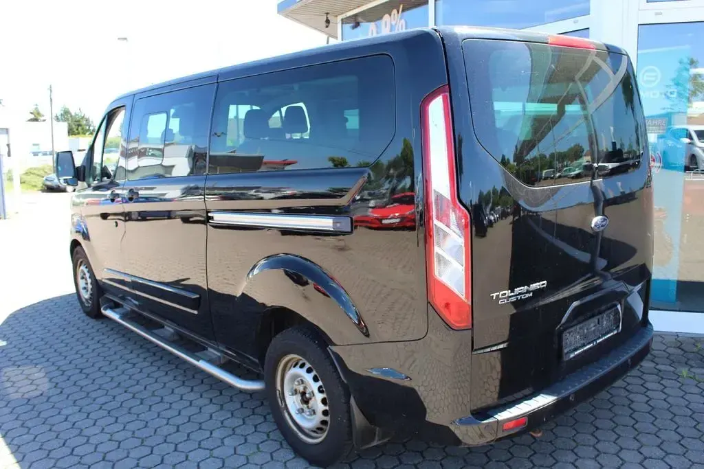 Gebraucht Ford Tourneo Titanium 131 PS (96 kW) 2017 Schwarz Kombi