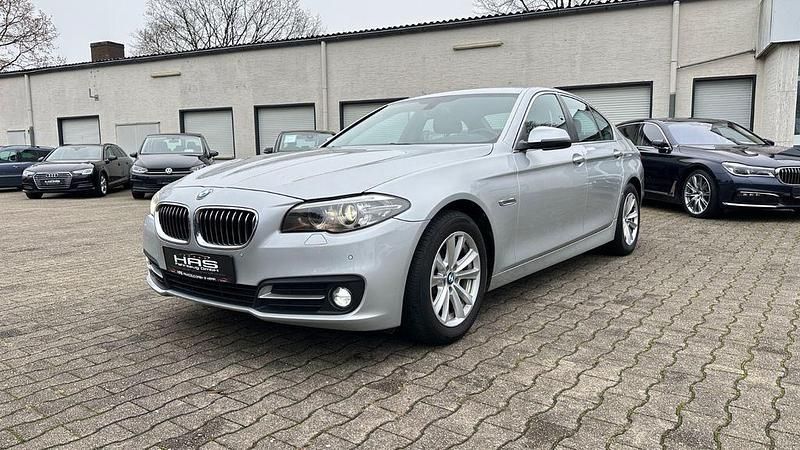 Second-hand BMW 520 184 CP (135 kW) 2014 Argintiu Berlinǎ