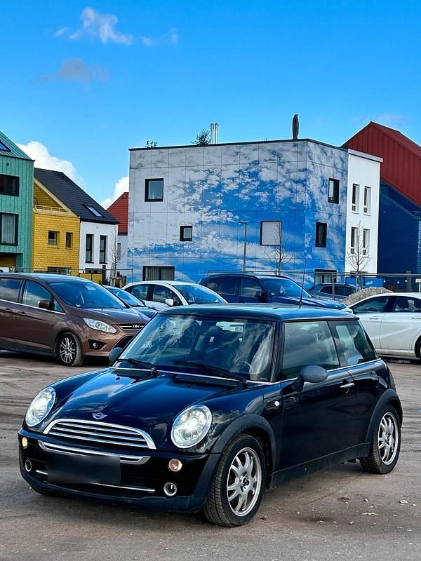 Gebraucht Mini Cooper 90 PS (66 kW) 2005 Schwarz Kleinwagen