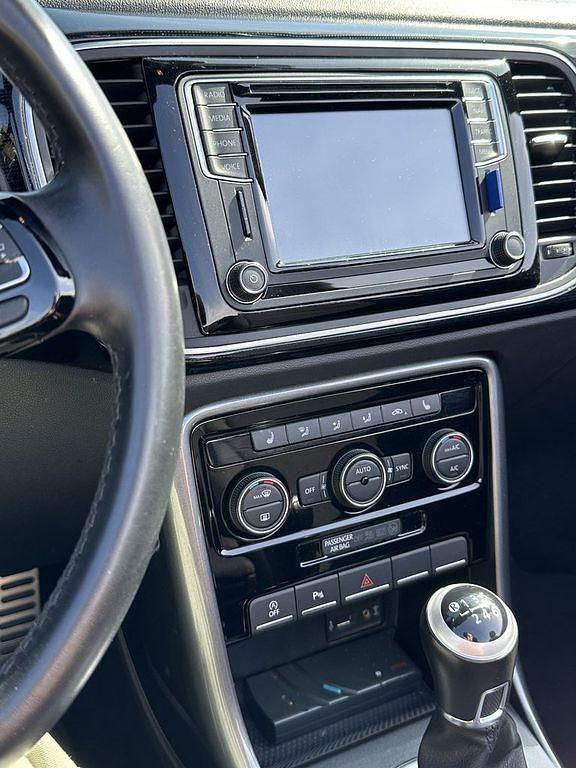 Gebraucht VW Beetle Sound 105 PS (77 kW) 2017 Grau Kleinwagen