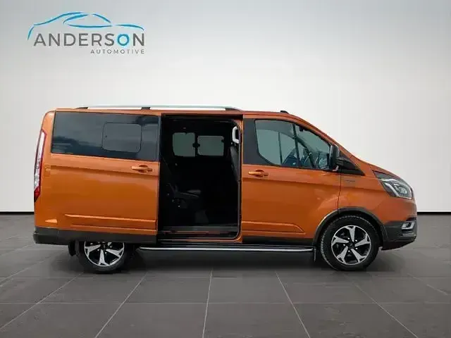 Gebraucht Ford Tourneo Custom Active 131 PS (96 kW) 2022 Orange Van