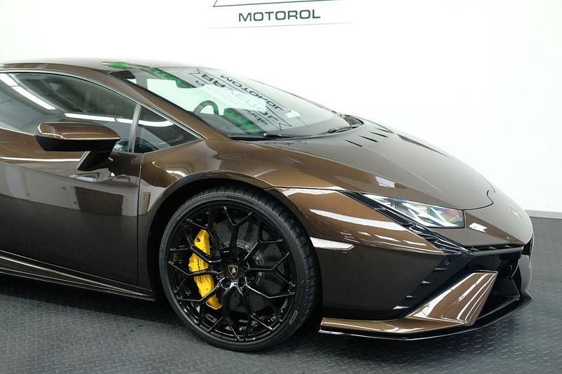 Gebraucht Lamborghini Huracán 639 PS (469 kW) 2024 Braun Coupé