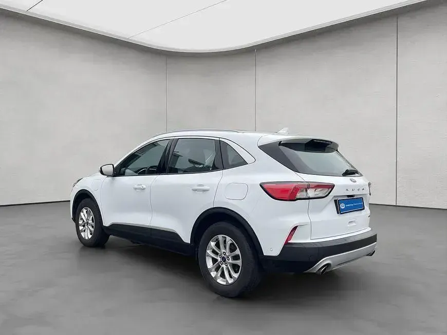 Używany Ford Kuga Titanium 152 KM (111 kW) 2022 Biały SUV