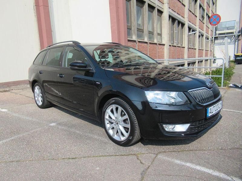 Gebraucht Skoda Octavia Ambition 150 PS (110 kW) 2017 Schwarz Kombi